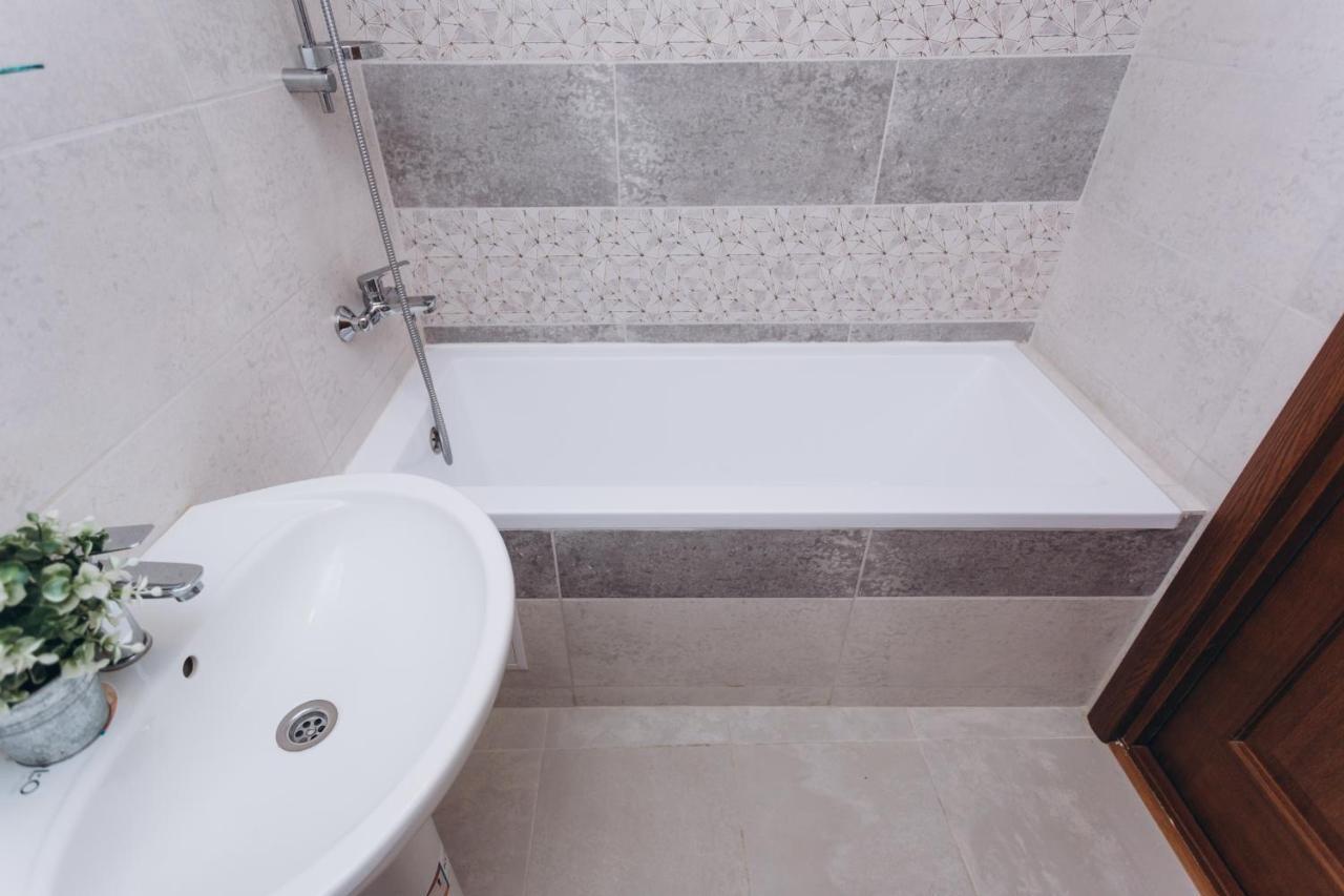 Apart-Smart On Kharkovskaya Near Lavina 1 Floor Apartment Sumy Exterior photo